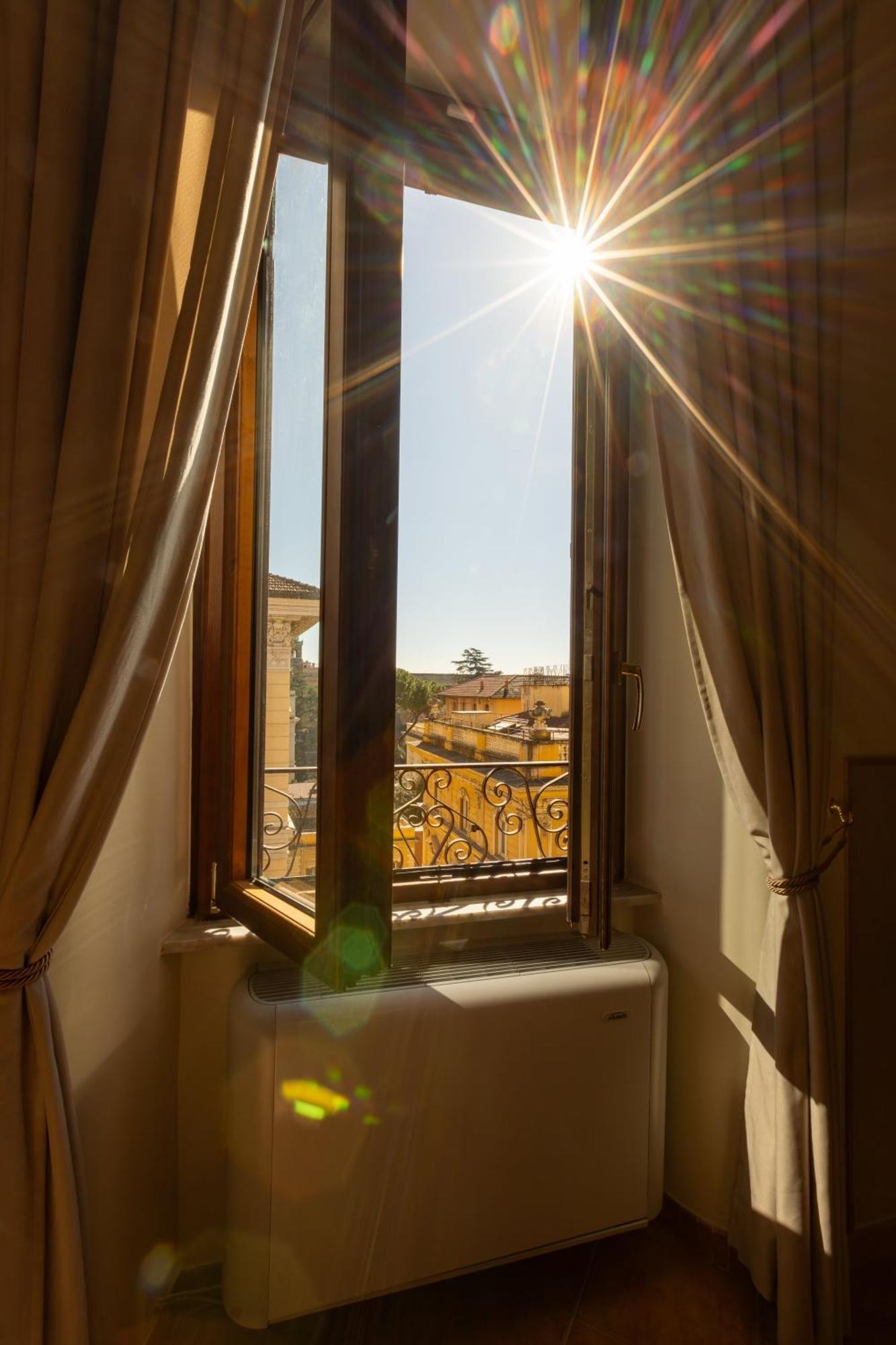 Rosam Suite Roma - Via Veneto Luaran gambar